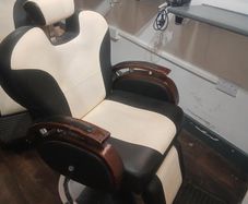 Hairdressing & Barber Chairs