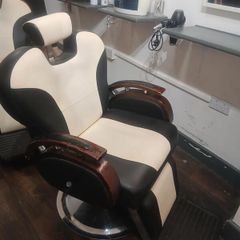 Hairdressing & Barber Chairs