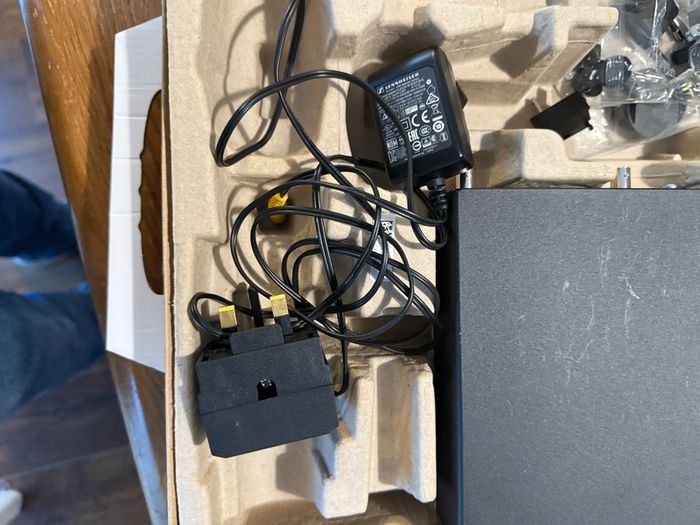 Sennheiser wireless system EM100 G4 set