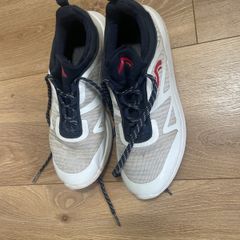 Golf shoes