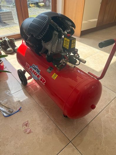 Clarke 100L Compressor