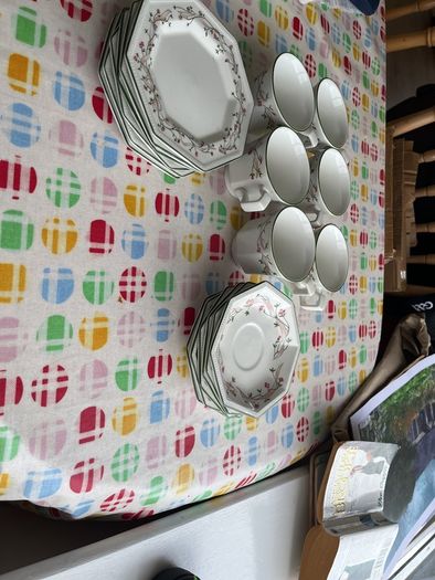 Eternal beau dinner set