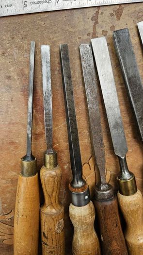8 chisels
