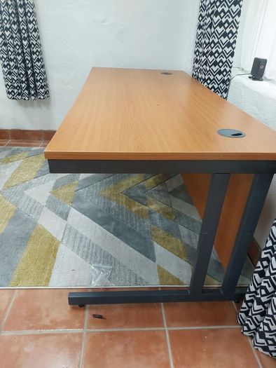 Office desk and chair