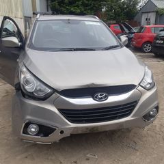 Breaking Hyundai ix35 2011