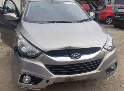 Breaking Hyundai ix35 2011