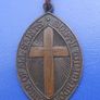 GUILD OF ALL SAINTS SOUTH WIMBLEDON (Diocese of Southwark) - antique bronze membership medal (late 19th century). Scarce. Image 3