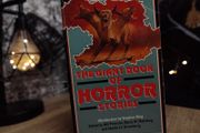 The Giant Book of Horror Stories ! Introduction by Stephen King ! 1994 ! by The Book Company !