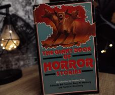 The Giant Book of Horror Stories ! Introduction by Stephen King ! 1994 ! by The Book Company !