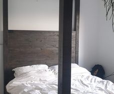 Mangussen four poster bed