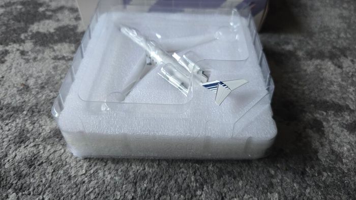 NG Models 1:200 Air France Bombardier CRJ 100