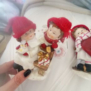 Christmas carol singers