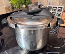 pressure cooker Tower 4 liter (perfect condition)