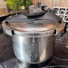 pressure cooker Tower 4 liter (perfect condition)