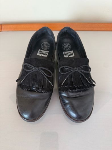 FitFlop black shoes size UK4
