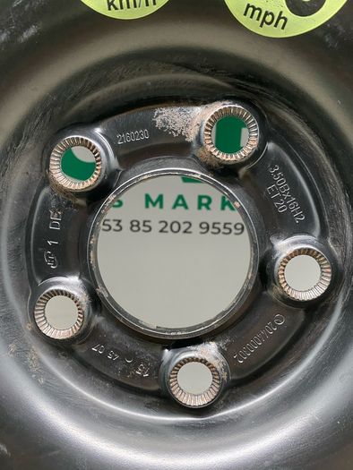 MERCEDES-Benz space Saver wheel R16