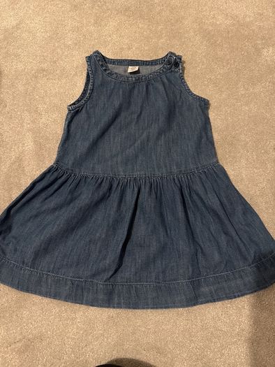 GAP dress size SIZE 3 years