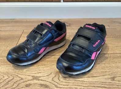 Girls Reebok trainers size 13 or EU31