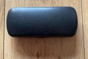 Lightweight glasses case