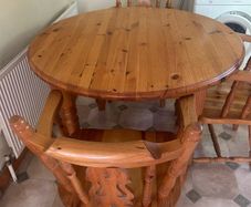 Table & Chairs