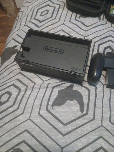 switch dock and charging joycon grip