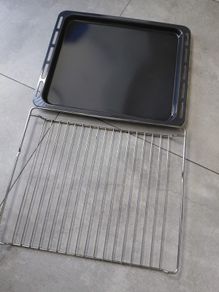 Whirlpool 6th Sense oven tray and wire