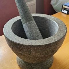 Mortar & Pestle, Heavy Duty Solid Granite 9.5 KG Good Condition