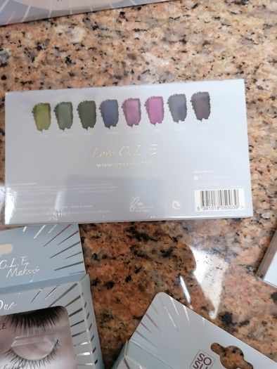 Makeup Gift Set Sosu Eyeshadow Lashes Set