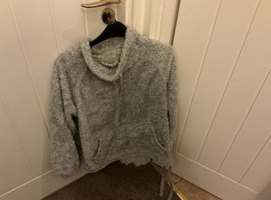 Cosy Pj top size M