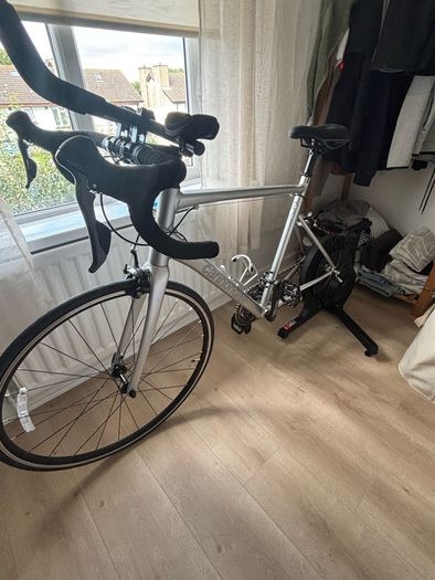 Cannondale CAAD Optimo 4 with Suito-T Trainer
