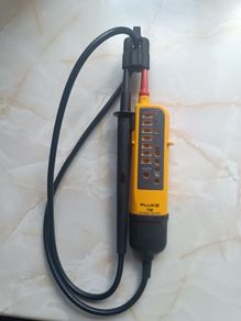 Fluke T90 voltage tester