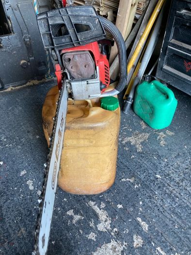 chainsaw