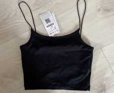 BNWT Black Strappy Crop Top Size Small