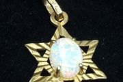 Vintage 9ct Gold Opal Star Pendant  1930s/1940s Style  1.47g