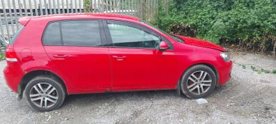 VW Golf MK6 1,6TDI 09 Red for Parts
