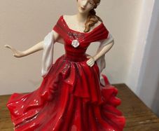 Royal Doulton Pretty Ladies Scarlett