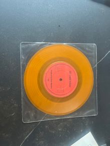 U2 - coloured vinyls mispressed