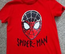boy's Marvel Spider-Man t-shirt. Age 7