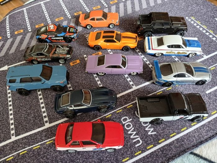 1/64 Hot Wheels ,Premium Real Riders Lot x 12 Loose , All As New