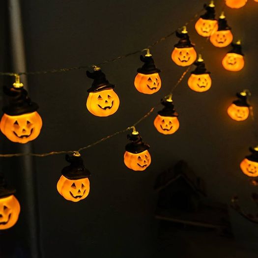Pumpkin Lights Halloween String Lights Battery Powered Halloween Decoration Pumpkin Lights 16.5ft 20 LED for Halloween Party Indoor Outdoor Home Festival Decoration