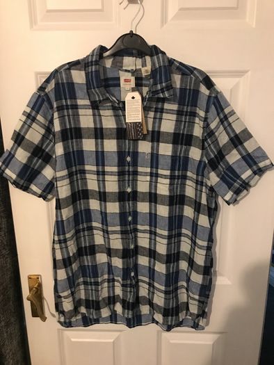 New Levi's light shirt