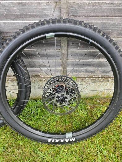 crankbrothers synthesis enduro carbon wheelset