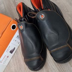 Base Boots