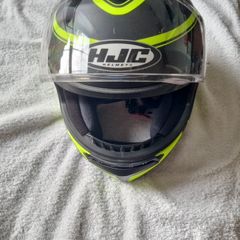 HJC C10 Motorbike Helmet. Used twice (20min all together). Like new. Few scraches like on pictures.