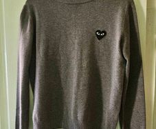 Play Commes Des Garcons Grey Heart Grey Jumper in XL