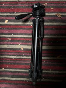 camera / video tripod