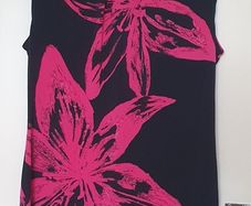 Size Small - Wallis Petite - A Lovely Summer Dress