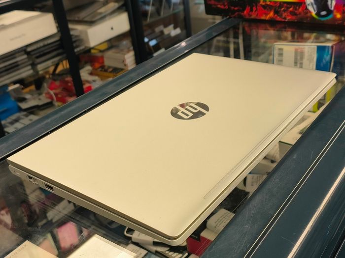 HP ProBook 440 G9 14'' Notebook i5-1235U 12th Gen 16GB RAM 256GB SSD Windows 11 Pro.