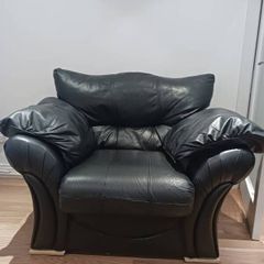 leather suite