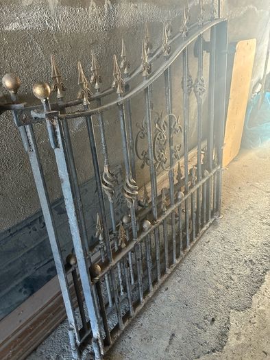 gates
